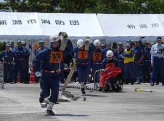 小型ポンプ操法の写真