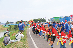 子ども大凧合戦大会の写真