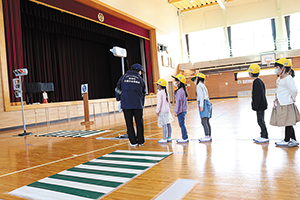 岩室小学校交通安全教室　写真②