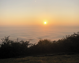 角田山より初夏の雲海