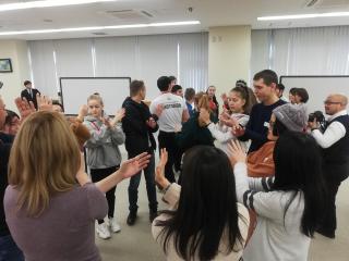 ロシア語を学ぶ学生との交流会